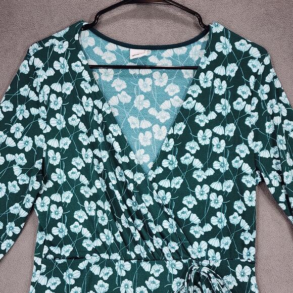 Gina Tricot Dress sz‎ M Women A Line Floral Green Faux Wrap Ruffle Hem Fairy - Picture 7 of 10